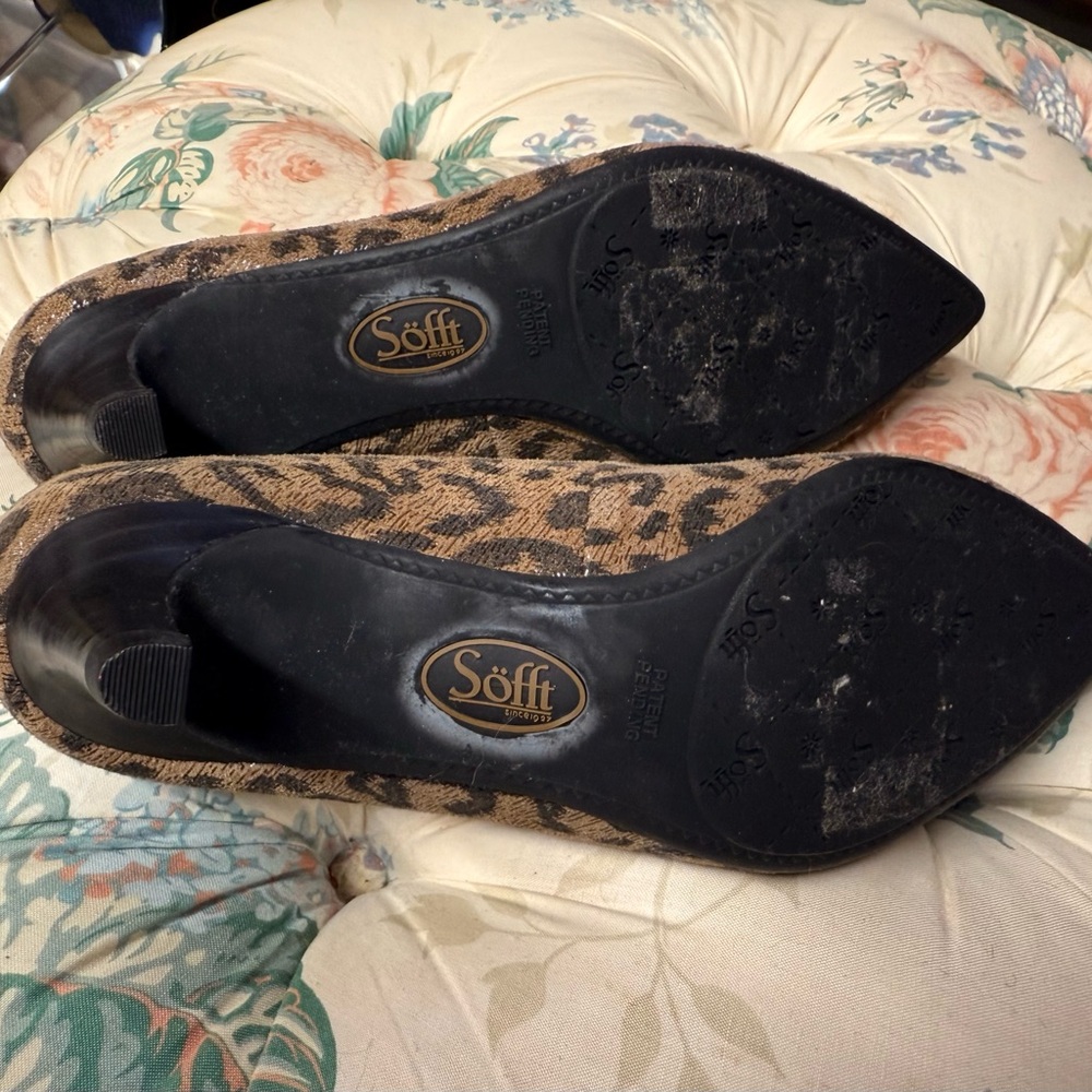 Leopard Print Women's Leather Loafers Sofft Brand Comfy Cute - Picture 3 of 7
